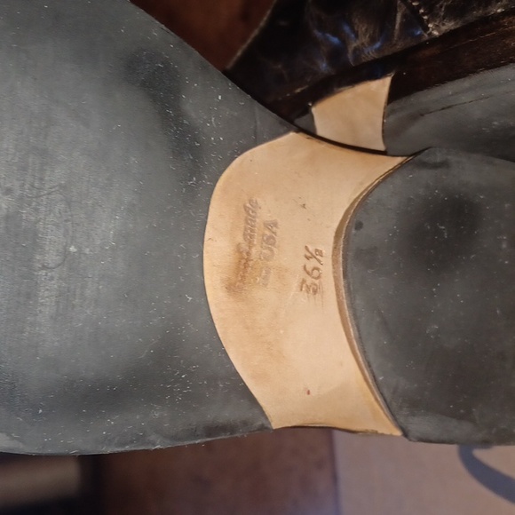 CYDWOQ Handmade Three Buckle Distressed Black Boots Size 6 (36.5), NIB with Bag - Picture 9 of 15